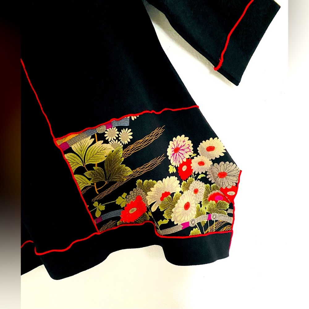 IC Connie K Lagenlook Asian Print Top Asymmetrical Artsy Black Red Blouse - Picture 3 of 9